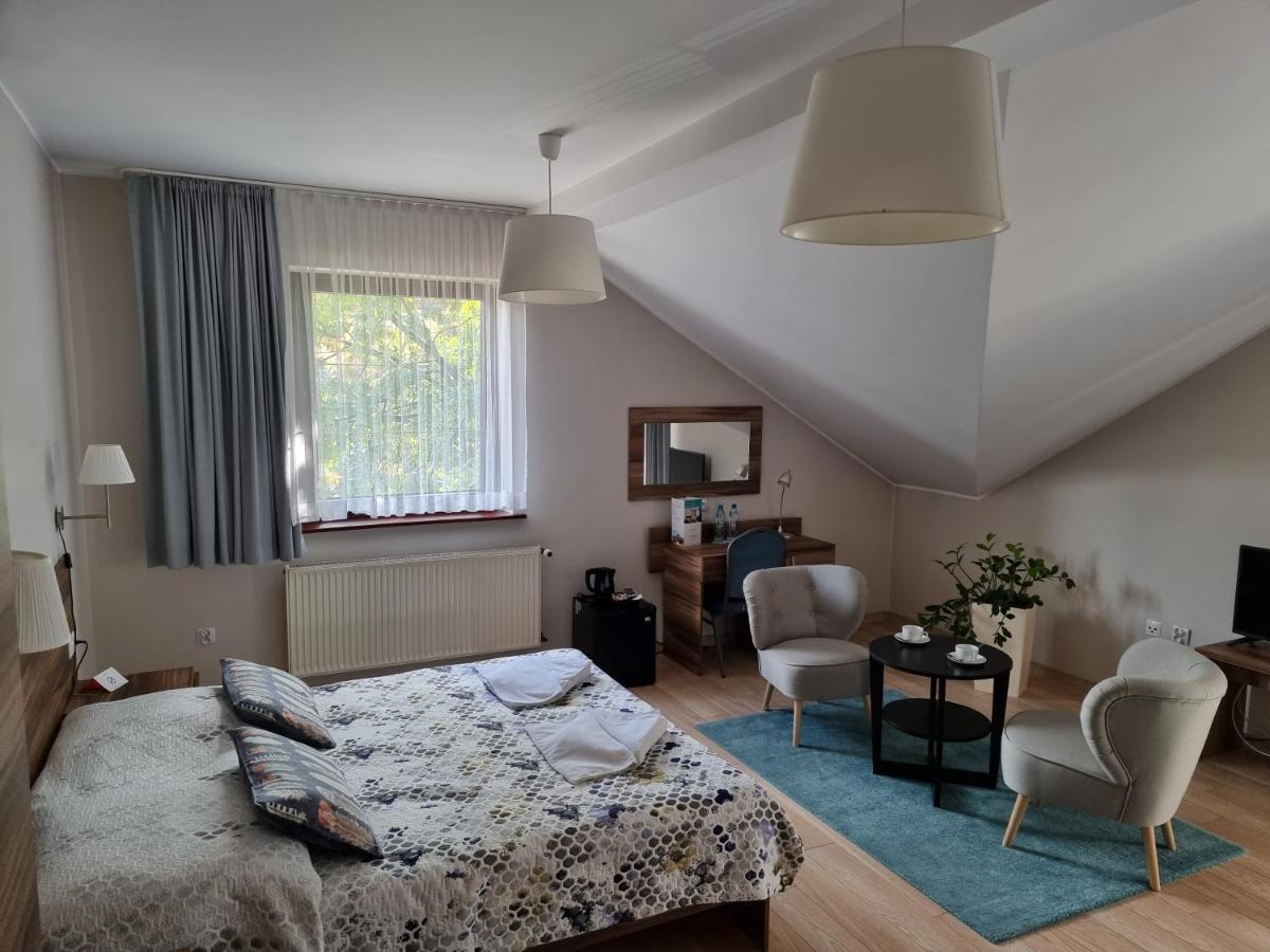Hotel Victoria Olkusz Bagian luar foto