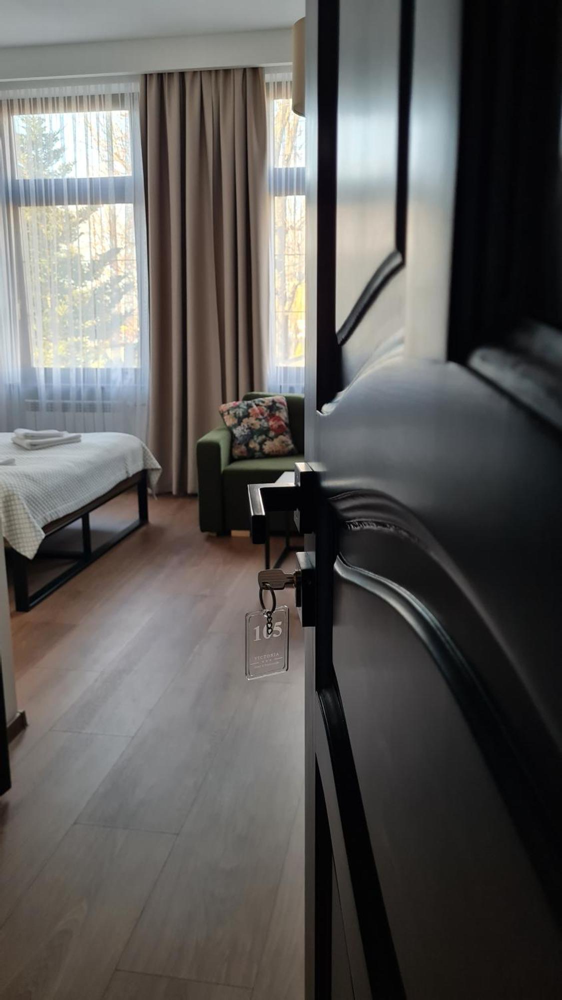 Hotel Victoria Olkusz Bagian luar foto