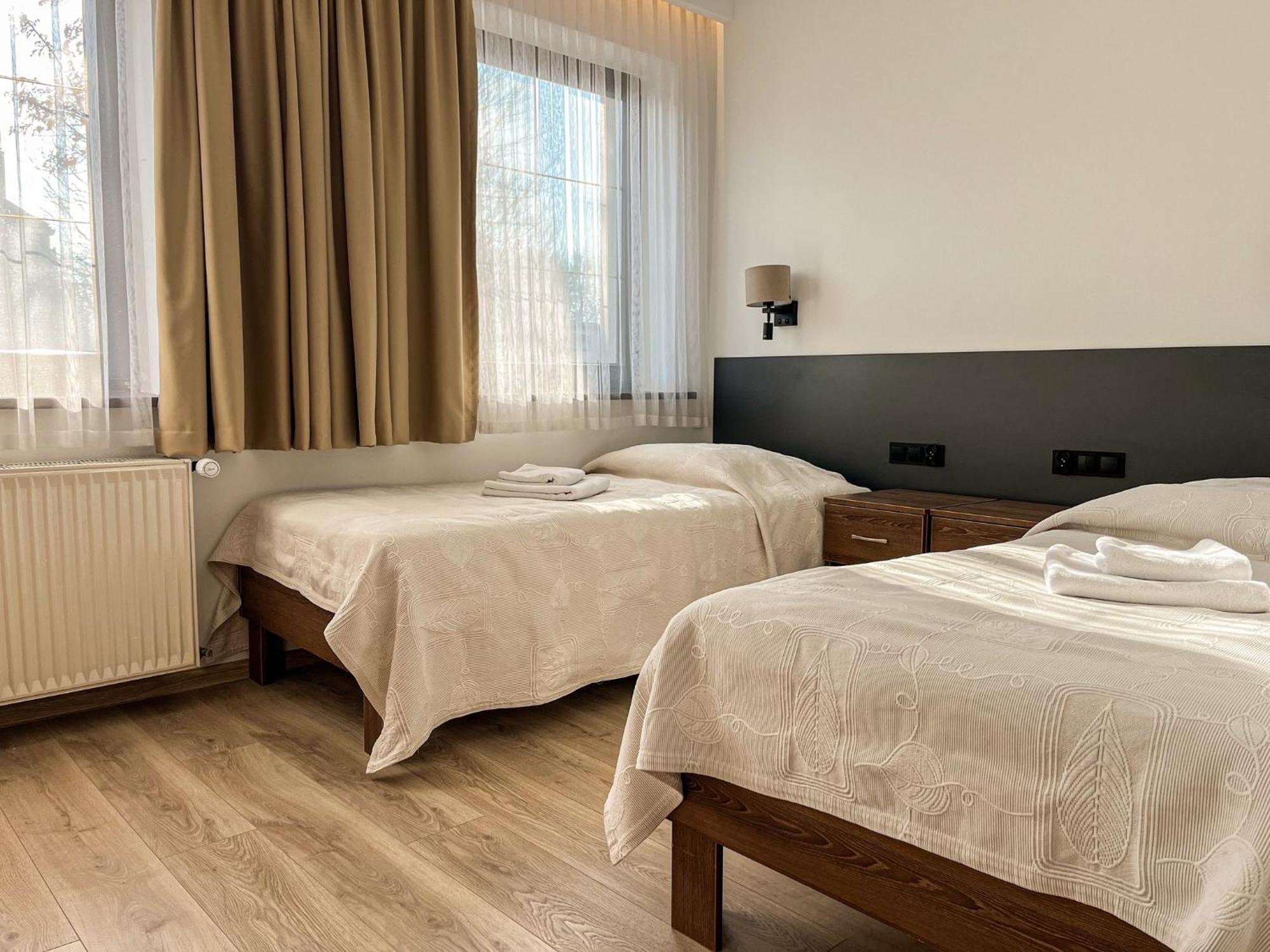 Hotel Victoria Olkusz Bagian luar foto